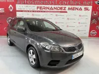 Usado Kia Ceed 126 CV (92 kW) 2010 Gris / plata Utilitario