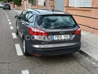 Usado Ford Focus Titanium 115 CV (84 kW) 2011 Gris / plata Familiar