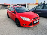 Usado Ford Focus 114 CV (83 kW) 2014 Rojo Utilitario