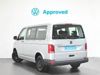 Usado VW Caravelle 110 CV (80 kW) 2021 Gris / plata Van