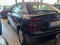 Usado Opel Astra Edition 100 CV (73 kW) 2003 Azul Berlina