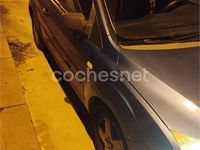 Usado Ford Focus Trend 100 CV (73 kW) 2005 Azul Berlina
