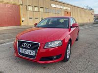 Usado Audi A3 Attraction 105 CV (77 kW) 2011 Rojo Utilitario