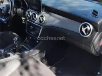 Usado Mercedes CLA200 AMG line 136 CV (100 kW) 2015 Blanco Coupe