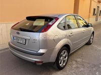 Usado Ford Focus Ambiente 90 CV (66 kW) 2007 Gris / plata Berlina