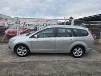Usado Ford Focus Trend 109 CV (80 kW) 2010 Gris / plata Berlina