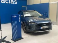 Usado Ford Focus Active X 155 CV (114 kW) 2022 Ázul chrome (metalizado) Berlina