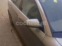 Usado Audi A4 Premium 130 CV (95 kW) 2002 Gris / plata Berlina