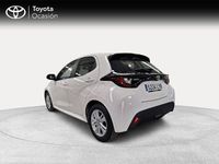 Usado Toyota Yaris Hybrid Business Edition 116 CV (85 kW) 2022 Blanco Berlina