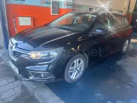 Usado Renault Mégane GrandTour Business 90 CV (66 kW) 2018 Negro Familiar