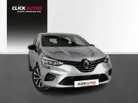 Usado Renault Clio Techno 91 CV (66 kW) 2023 Gris Utilitario