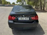 Usado BMW 318 143 CV (105 kW) 2011 Negro Berlina