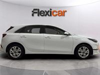 Usado Kia Ceed 136 CV (100 kW) 2024 Blanco Utilitario