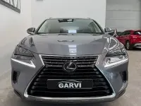 Usado Lexus NX300h Executive Line 197 CV (144 kW) 2019 Gris / plata SUV