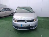 Usado VW Touran Advance 140 CV (102 kW) 2014 Gris / plata Monovolumen