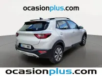 Käytetty Kia Stonic 101 HP (74 kW) 2024 Harmaa Katumaasturi
