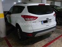 Usado Ford Kuga Titanium 140 CV (102 kW) 2014 Blanco SUV