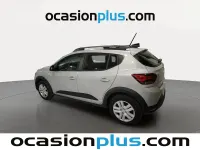 Usado Dacia Sandero Expression 91 CV (66 kW) 2024 Gris plata Utilitario