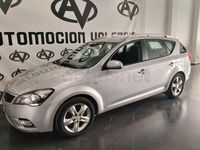 Usado Kia Ceed Active 128 CV (94 kW) 2011 Gris / plata Utilitario