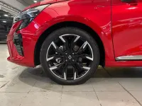 Nuevo Renault Clio V Techno 143 CV (105 kW) 2025 Rojo Berlina