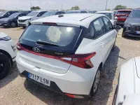 Usado Hyundai i20 101 CV (74 kW) 2021 Blanco Utilitario