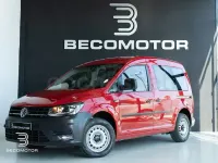 Usado VW Caddy Beach 102 CV (75 kW) 2020 Rojo Monovolumen