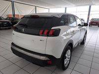 Usado Peugeot 3008 Active 130 CV (95 kW) 2017 Blanco SUV