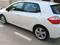 Usado Toyota Auris Hybrid Advance 136 CV (100 kW) 2010 Blanco Utilitario