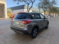 Usado Suzuki Vitara GLX 120 CV (88 kW) 2016 Gris / plata SUV