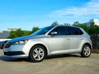 Usado Skoda Fabia Ambition 95 CV (69 kW) 2020 Gris / plata Utilitario