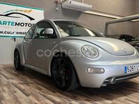 Usado VW New Beetle 116 CV (85 kW) 2000 Gris / plata Utilitario