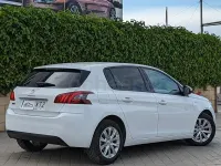 Usado Peugeot 308 Style 130 CV (95 kW) 2019 Blanco Berlina