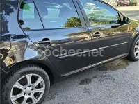 Usado VW Golf V Sportline 140 CV (102 kW) 2007 Negro Berlina
