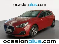 Usado Hyundai i30 110 CV (80 kW) 2018 Rojo Utilitario