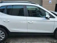 Usado Seat Arona Style Plus 110 CV (80 kW) 2022 Blanco SUV