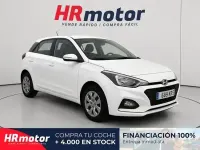 Usado Hyundai i20 75 CV (55 kW) 2018 Blanco Berlina