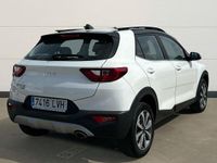 Usado Kia Stonic 120 CV (88 kW) 2021 Blanco SUV