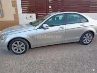 Usado Mercedes C220 170 CV (125 kW) 2009 Gris / plata Berlina