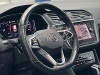 Usado VW Tiguan R-line 150 CV (110 kW) 2021 Negro SUV