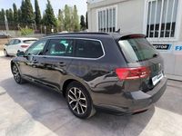 Begagnad VW Passat Executive 150 HK (110 kW) 2022 Grå Kombi