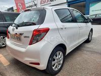 Usado Toyota Yaris Active 99 CV (72 kW) 2013 Blanco Utilitario