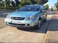 Usado Citroën C5 110 CV (80 kW) 2002 Verde Berlina
