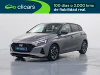 Usado Hyundai i20 100 CV (73 kW) 2023 Gris Utilitario