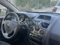 Usado Renault Mégane Dynamique 80 CV (58 kW) 2005 Negro Berlina