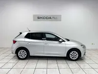 Usado Skoda Fabia Selection 95 CV (69 kW) 2025 Gris Utilitario