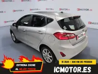 Usado Ford Fiesta Trend 85 CV (62 kW) 2018 Gris / plata Utilitario