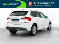 Usado Skoda Kamiq Ambition 110 CV (80 kW) 2022 Blanco SUV