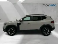 Usado Dacia Duster Extreme 100 CV (73 kW) 2025 Beige SUV