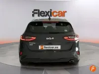 Usado Kia Ceed 136 CV (100 kW) 2023 Gris Utilitario