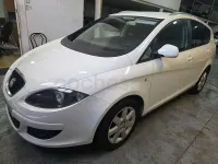 Usado Seat Altea XL Style 105 CV (77 kW) 2010 Blanco Monovolumen